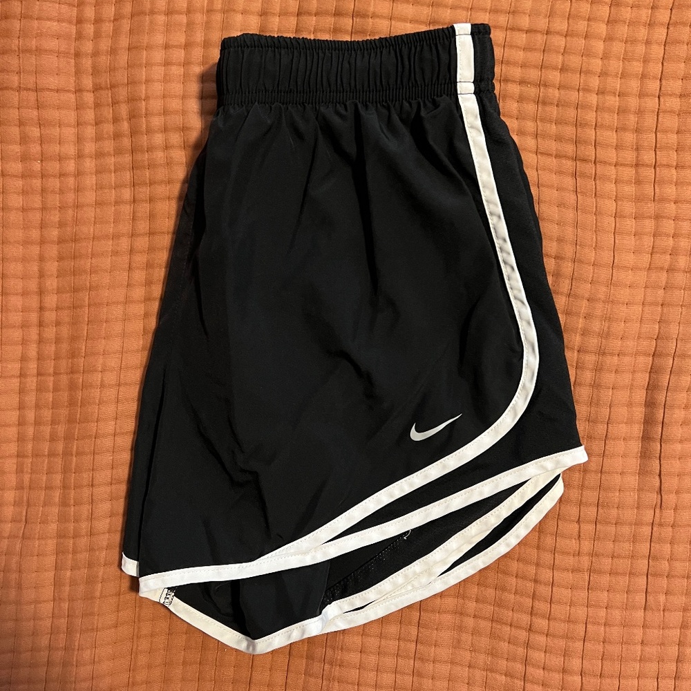 Nike Tempo running short